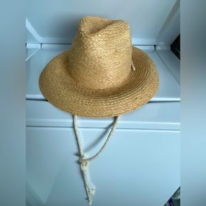 Straw hat - le31 par Simons